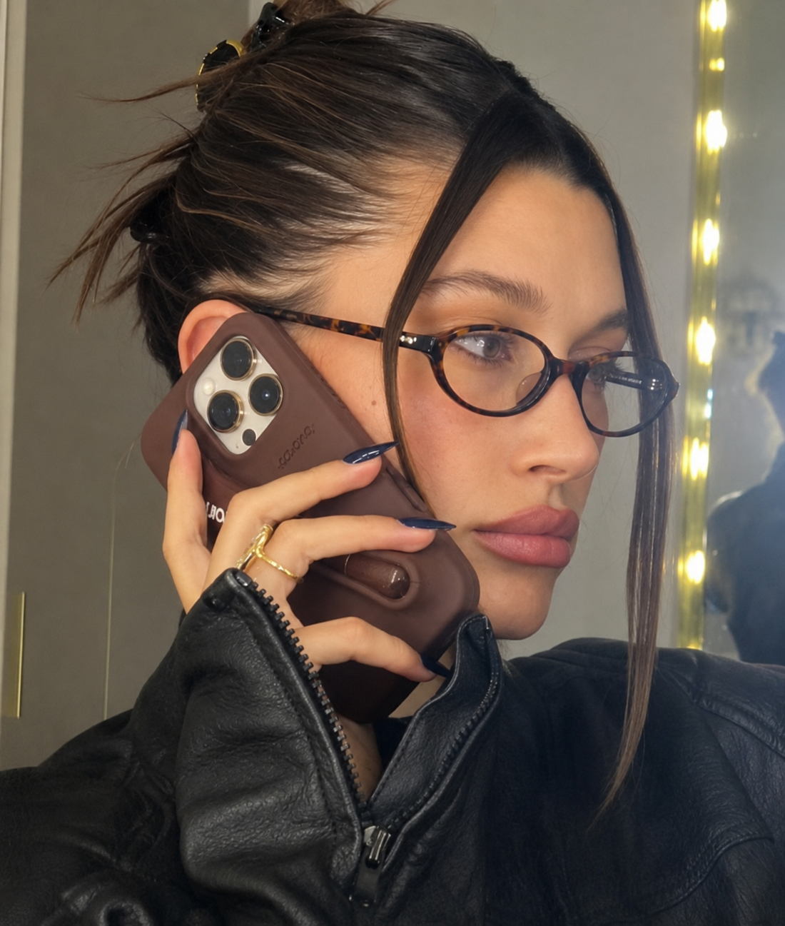 Hailey Bieber and Miu Miu SS26: The Micro-Oval Eyewear Trend Redefining Street Style