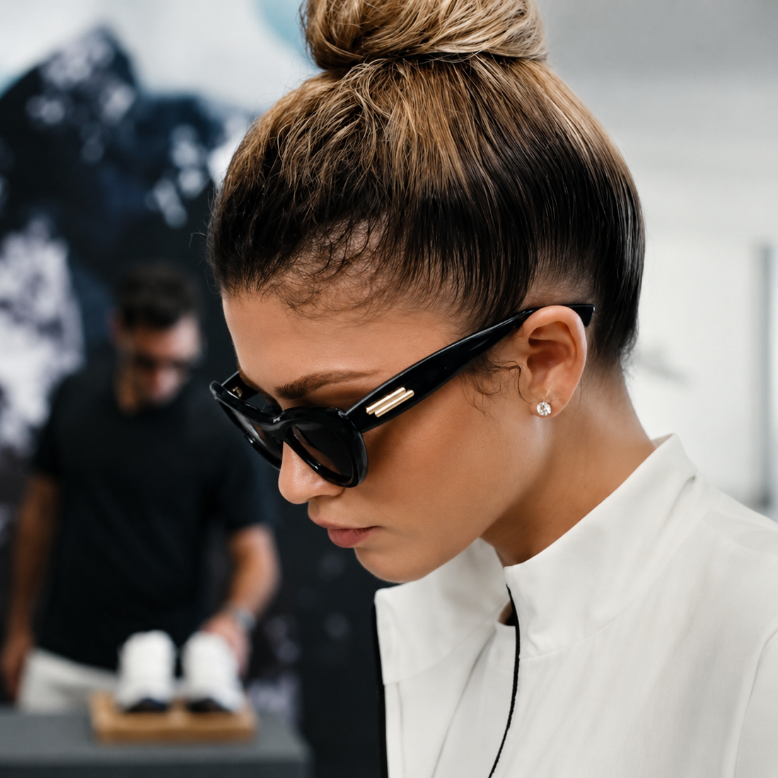 Sculptural Sophistication: Zendaya and Rihanna Command 2026 Street Style in Bottega Veneta Eyewear