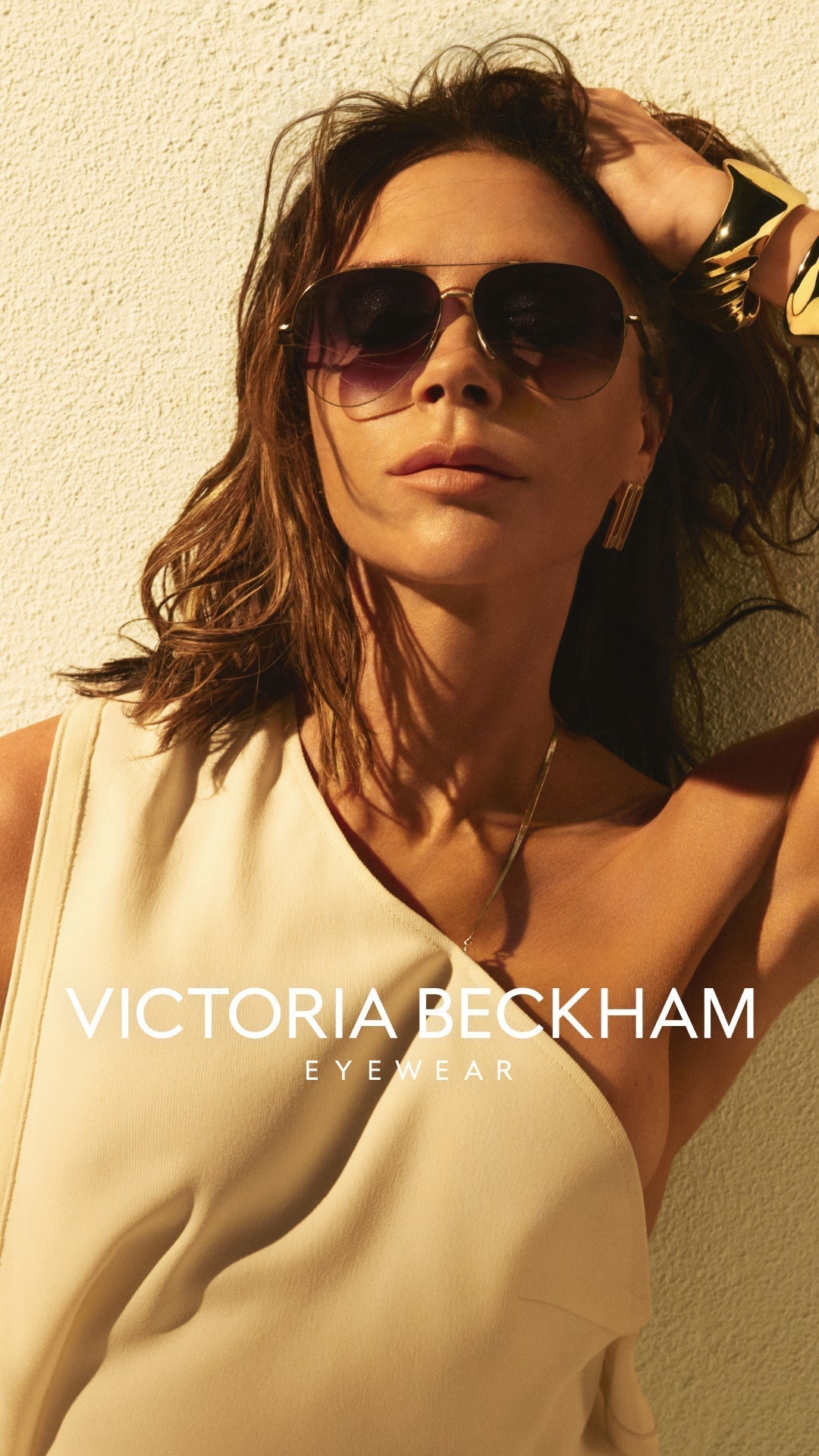 The 2026 Victoria Beckham Style Guide: Sculpted Frames and Facial Harmony