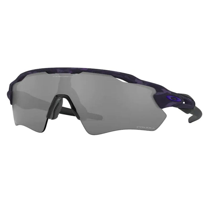 Oakley Sunglasses, Model: 0OO9208 Colour: A2