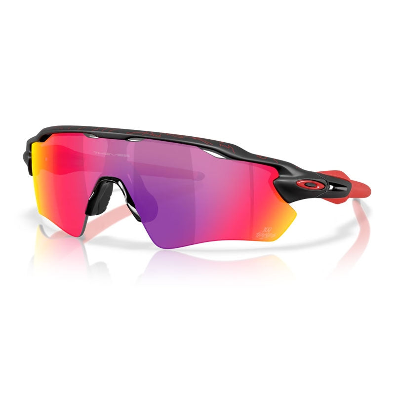 Oakley Sunglasses, Model: 0OO9208 Colour: G2