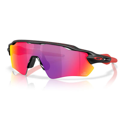 Oakley Sunglasses, Model: 0OO9208 Colour: G2