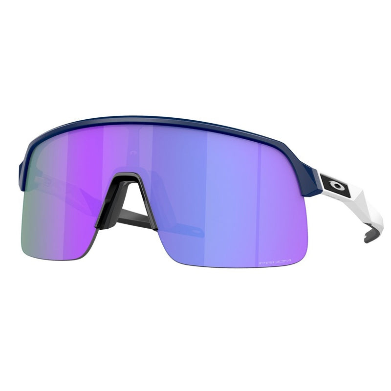 Oakley Sunglasses, Model: 0OO9463 Colour: 63