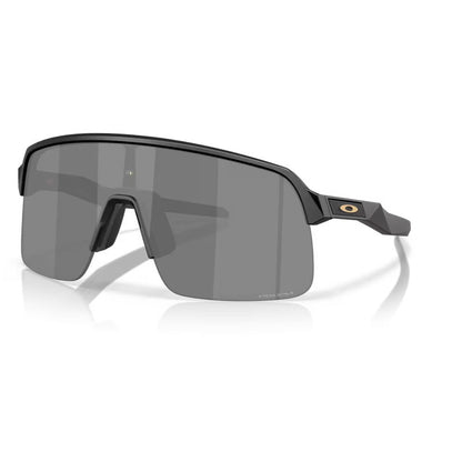 Oakley Sunglasses, Model: 0OO9463 Colour: 74