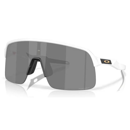 Oakley Sunglasses, Model: 0OO9463 Colour: 75