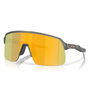 Oakley Sunglasses, Model: 0OO9463 Colour: 77
