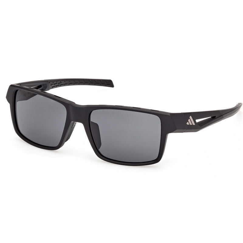 Adidas solbriller, model: SP0125 farve: 02A